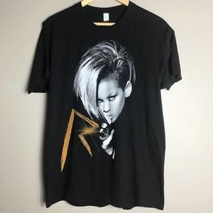 Vintage Y2K Rihanna Last Girl On Earth Tour 2010 Black Large T Shirt